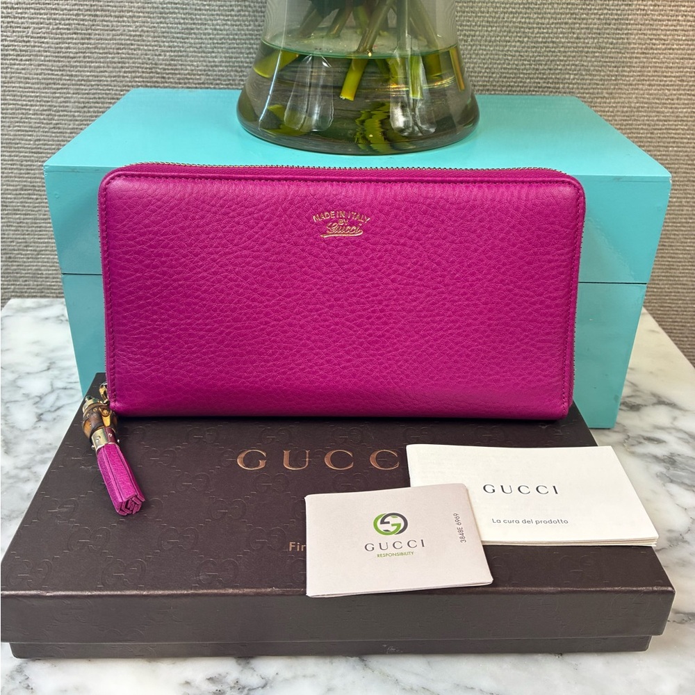 Gucci Dark Pink Fuchsia Pebbled Leather Large Organizer Wallet - NWOT Authentic